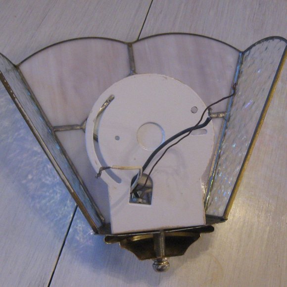 Art Deco Stained Glass Wall Sconce Pink Iridescent Glass and Polished Gold - Picture 10 of 10